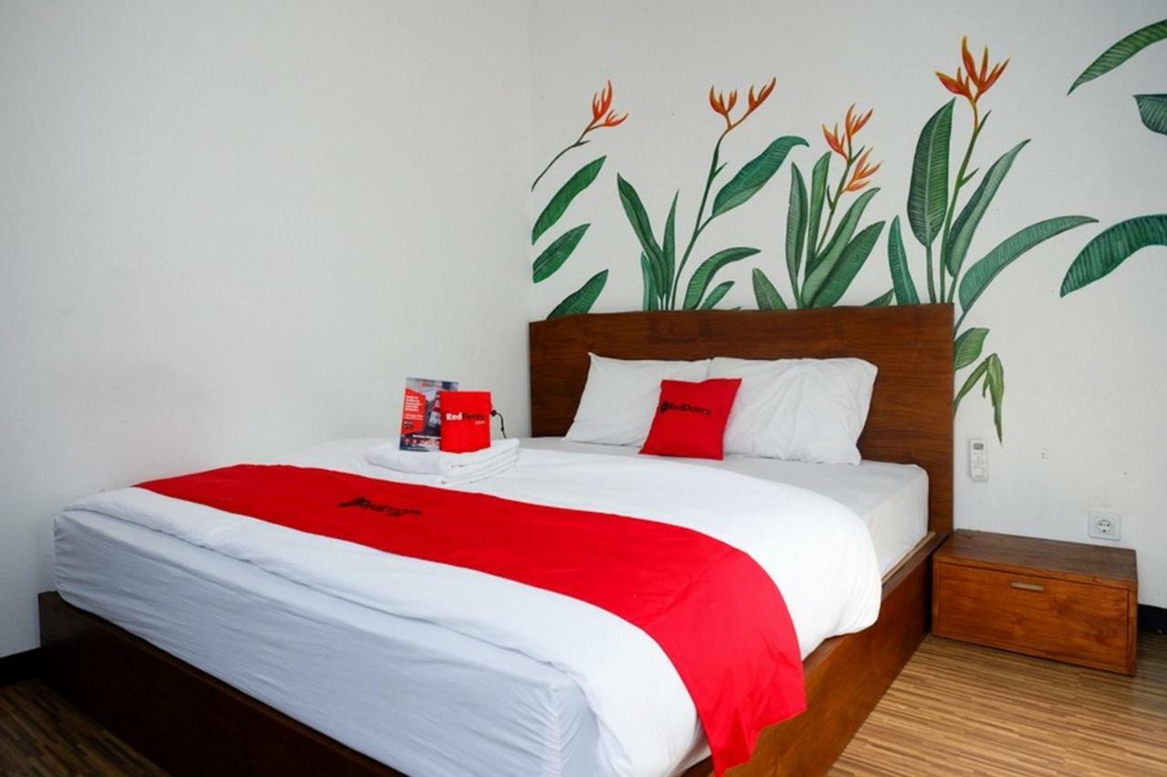 Reddoorz @ Jalan Raya Semat Canggu Vandrehjem Bali Eksteriør billede