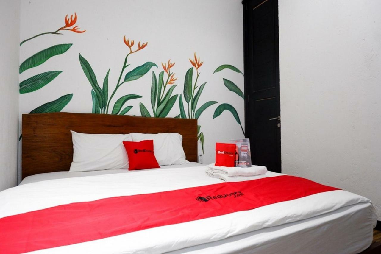 Reddoorz @ Jalan Raya Semat Canggu Vandrehjem Bali Eksteriør billede